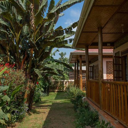 Kaswa Lodge Fort Portal Exteriör bild